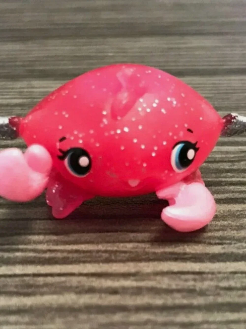 Glittering Crabler Season 1 Hatchimals CollEGGtibles